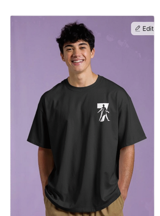 The CR7 "Art of Cristiano" Oversized Tee