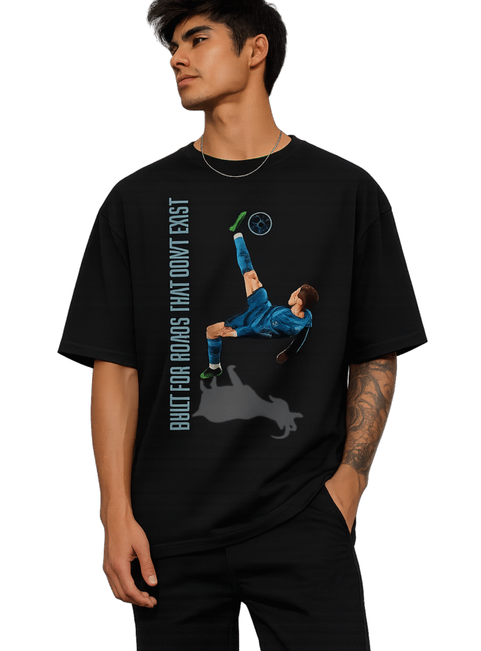 The CR7 "Bicycle Kick" Oversized Tee